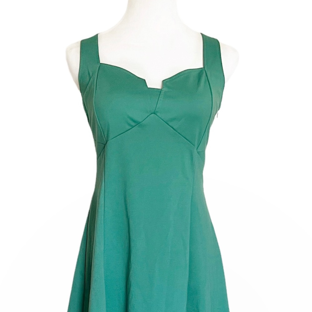 Skater Emerald Green Fit & Flare Cut Out  Sleeveless Green Flirty JustFa… - Picture 4 of 13